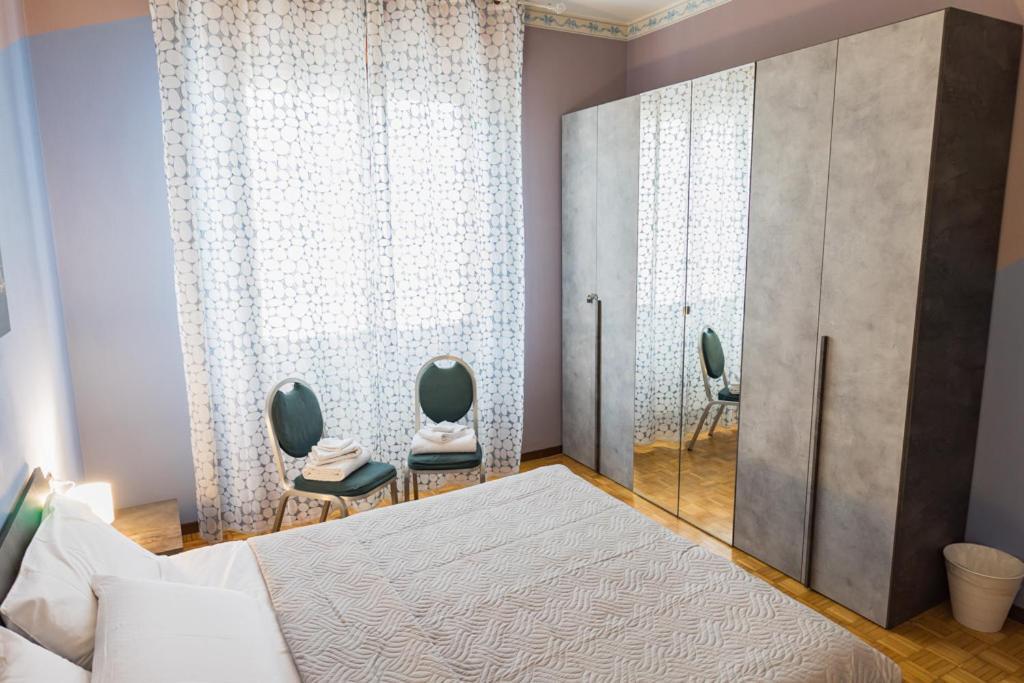 Elegant Apartment In Bergamo Center Exterior photo